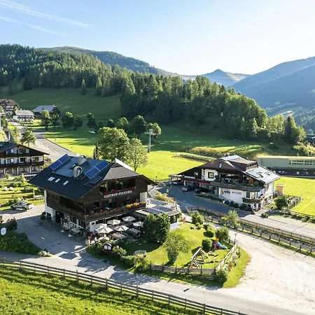 Gasthof-appartements Sportalm *